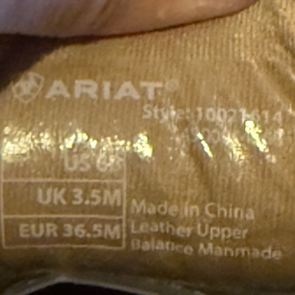 Ariat Tan Cruiser Chukka Ankle Boots with Fringe - EUC - Picture 3 of 6